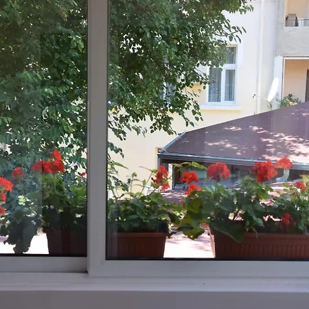 нестандартно бутиково студио за двама романтика * Βάρνα