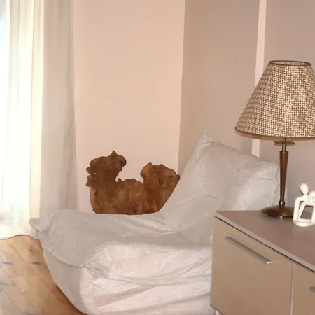 нестандартно бутиково студио за двама романтика Apartament Varna