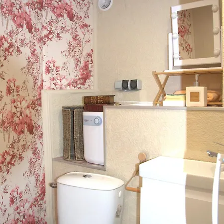 нестандартно бутиково студио за двама романтика Apartament Varna